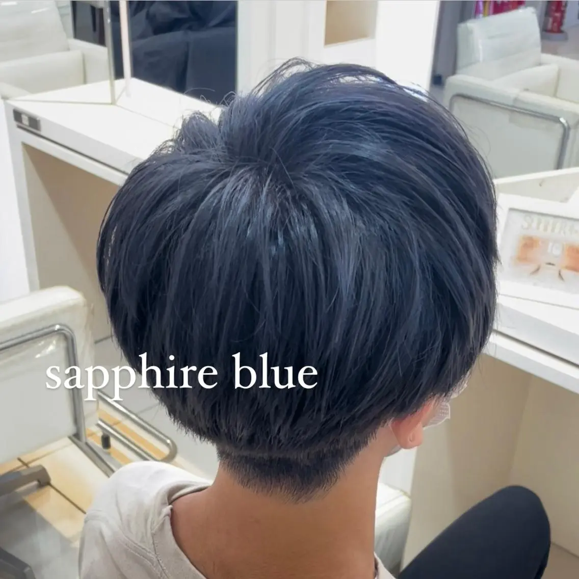 カラー メンズ メンズブリーチ ブリーチ ブルーカラー BiBi  藪 菜月のヘアスタイル