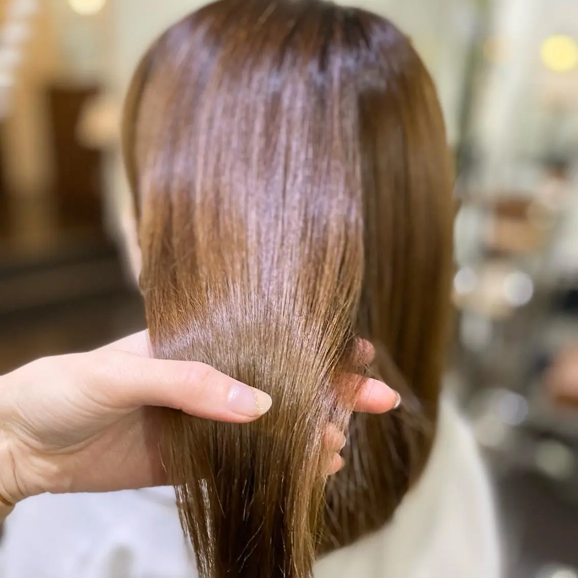ミディアム 縮毛矯正 透明感カラー名駅 名駅みゆのヘアスタイル