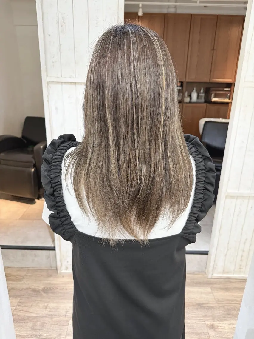 セミロング カラー ヘアカラー トリートメント ハイライト⭐️上野 高広のヘアスタイル