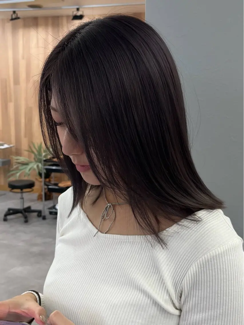 ミディアム カラー グレージュ ラベンダーカラー ラベンダーグレージュ ラベンダーグレー カット ヘアカラー トリートメント 駒場 まといのヘアスタイル