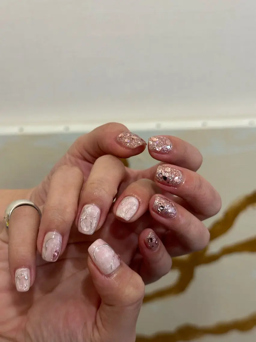 ネイル ハンドネイル フットネイル kiii.__ ✴︎*のネイルデザイン