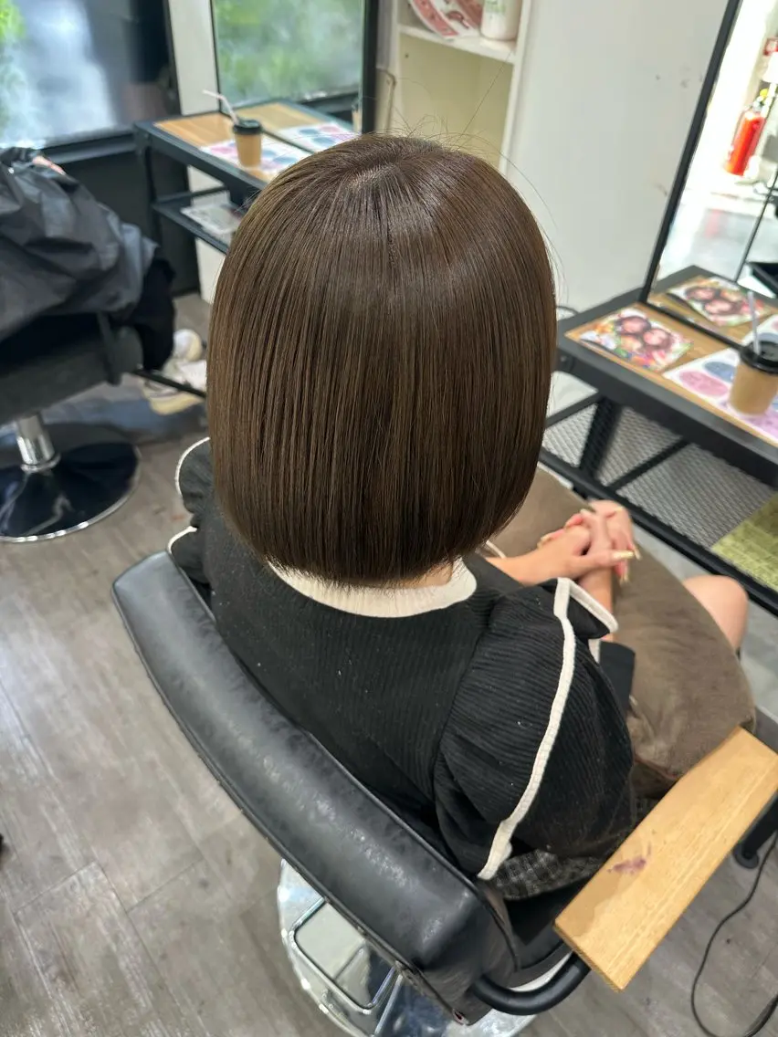ミディアム カラー グレージュ オリーブグレージュ オリーブグレー ヘアカラー トリートメント 艶髪レイヤー上田 紗也🇰🇷💗のヘアスタイル