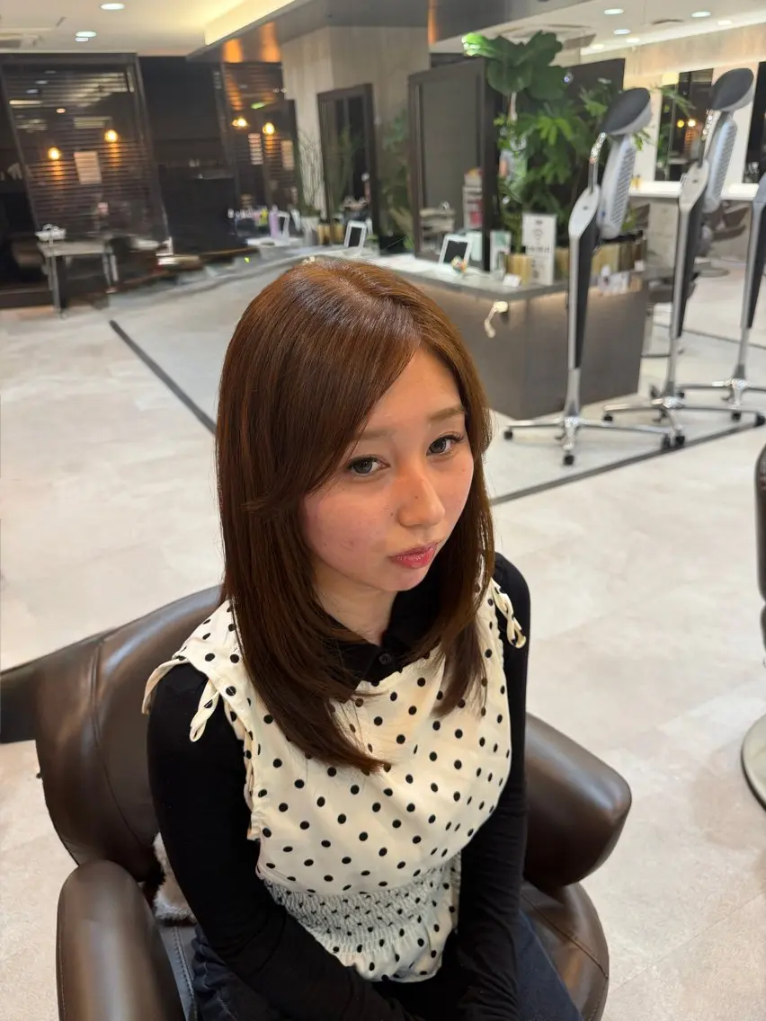 セミロング カラー レイヤーカット 望月 琉那のヘアスタイル