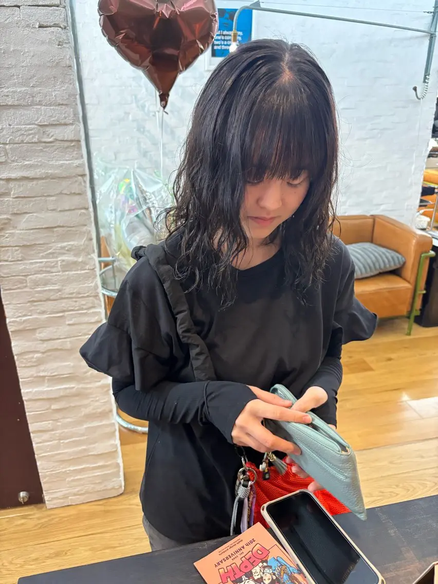 セミロング パーマ セミロングパーマ 岸良 莉里のヘアスタイル