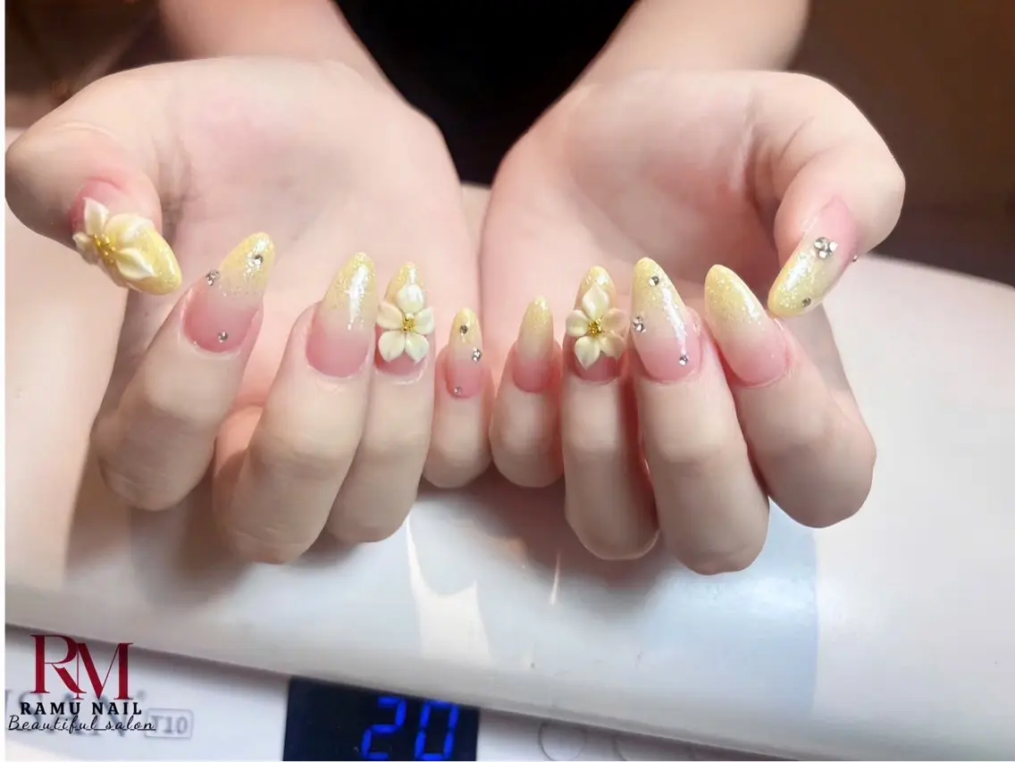 ネイル キラキラネイル マグネットネイル ミラーネイル ピンク 夏ネイル ハンドネイル RAMU Nail 恵比寿店のネイルデザイン