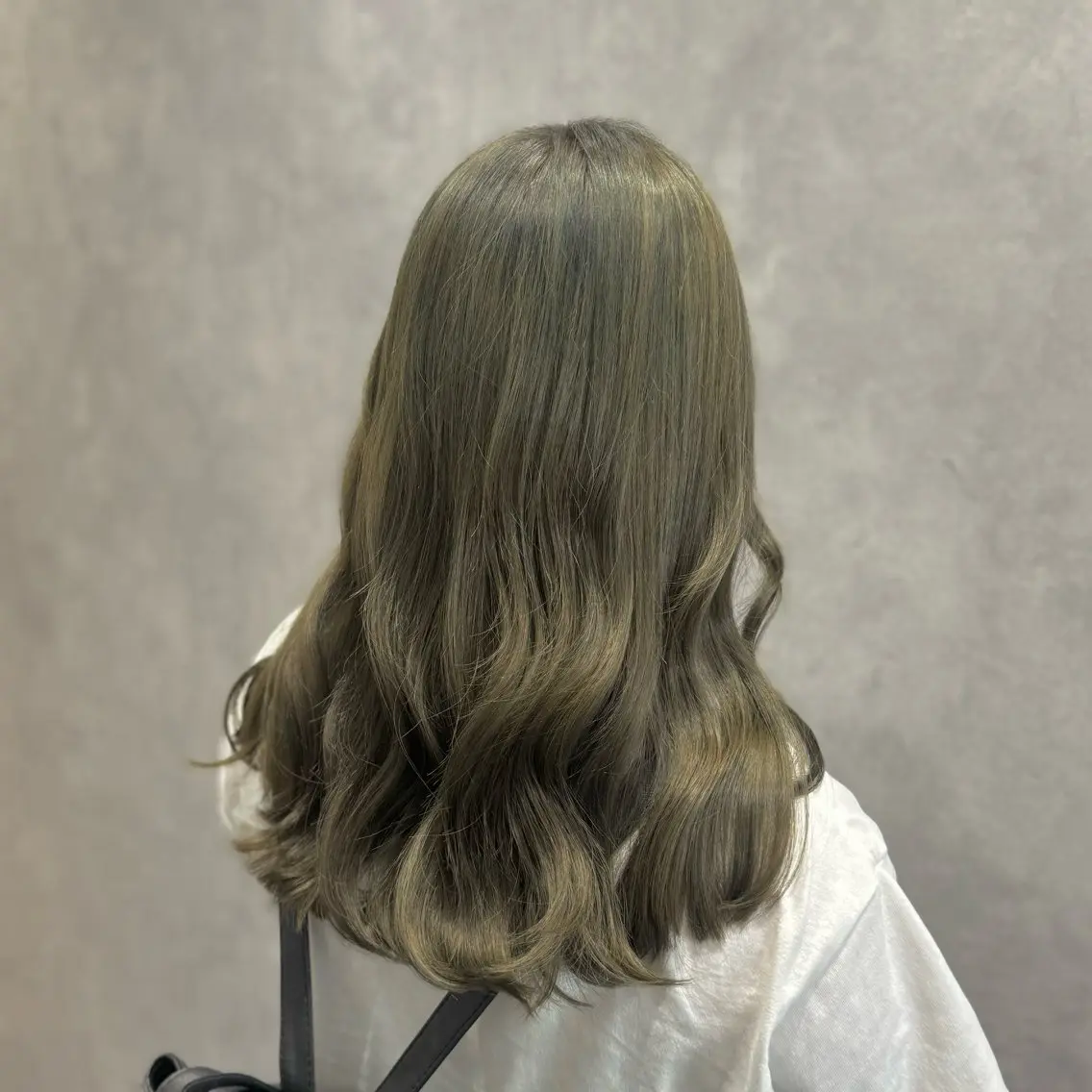 ミディアム ヘアカラー ❤️‍🔥シールエク ＋カラー京❤️‍🔥のヘアスタイル