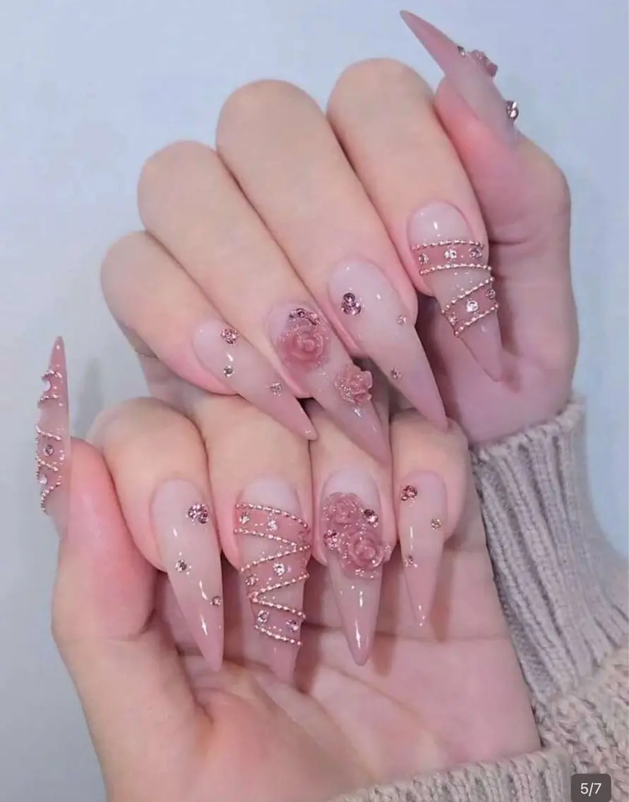 ネイル キラキラネイル ロングネイル ハンドネイル chirin nailのネイルデザイン