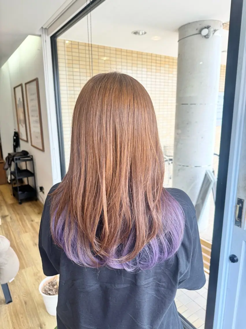 ロング カラー アッシュ ベージュカラー パープルカラー ヘアカラー トリートメント ツキダテ ユイのヘアスタイル