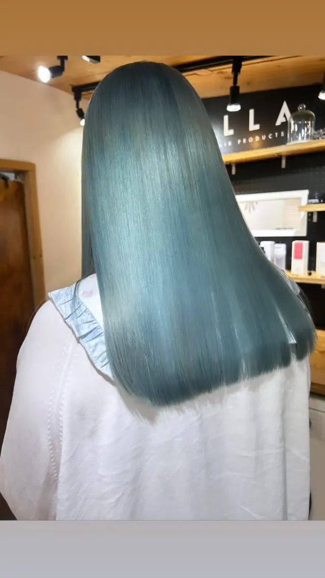 セミロング カラー メンズ カット ヘアカラー トリートメント 🧸艶々韓国ヘア 🧁mizunaのヘアスタイル