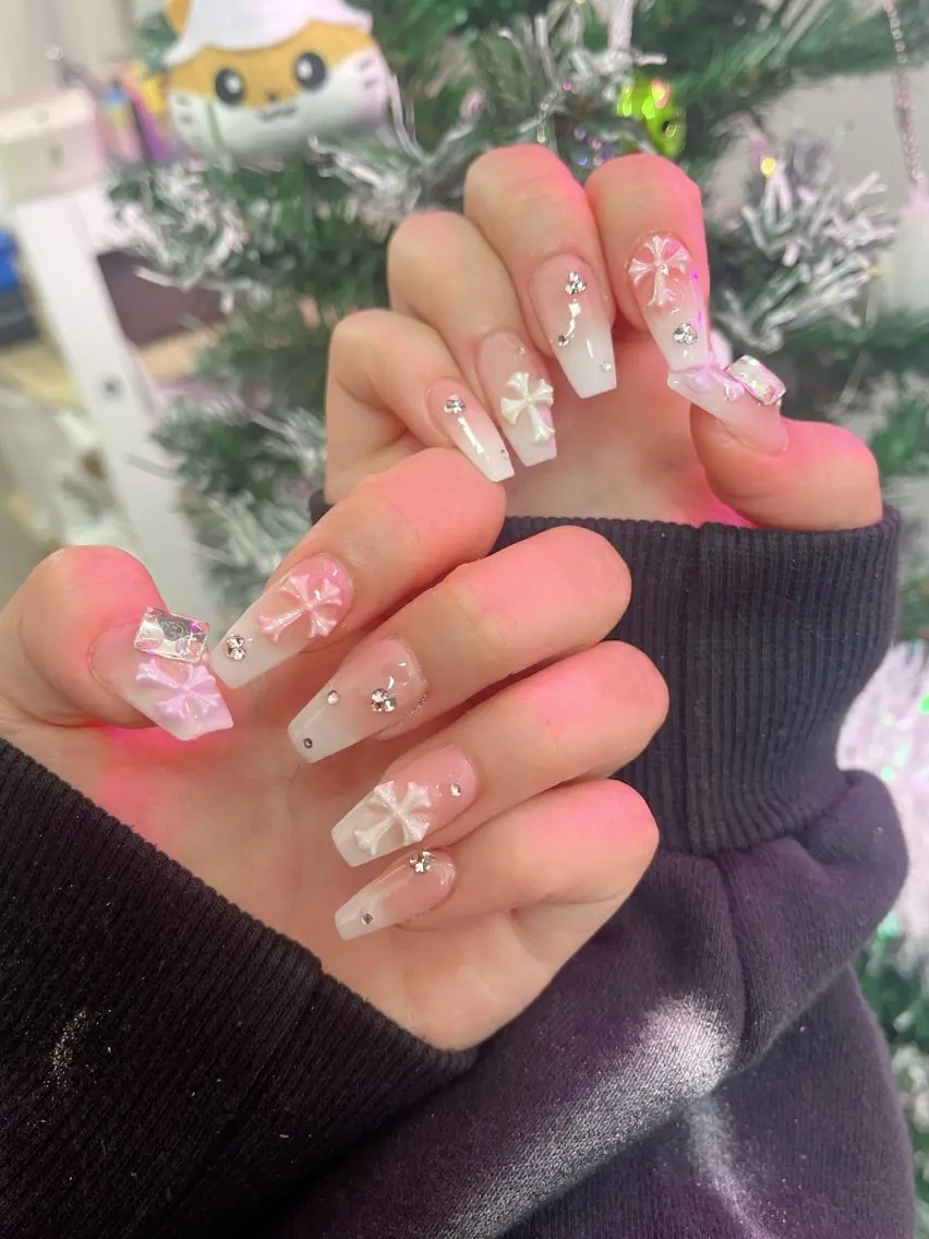 ネイル 成人式 ジェルネイル ネイルチップ ハンドネイル MoMoA Nail ネイル長さ出し専門店のネイルデザイン