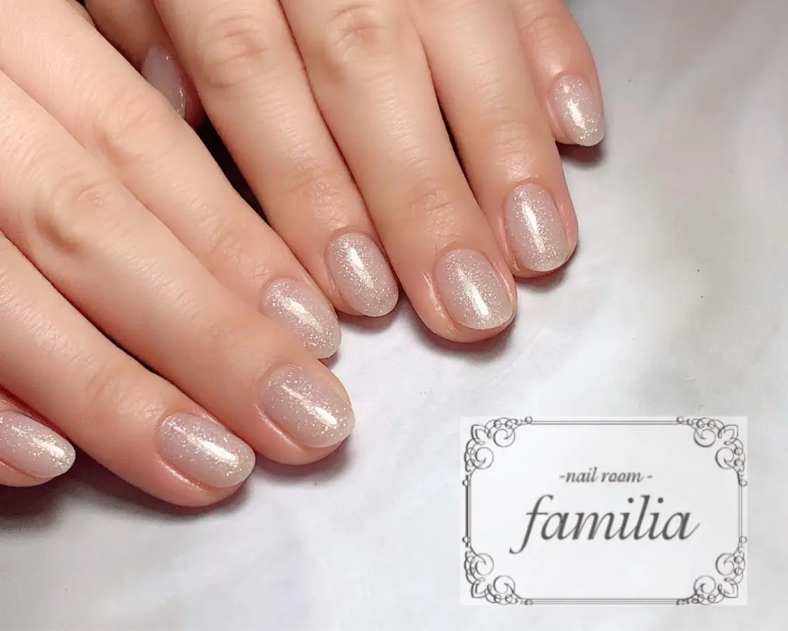 ネイル ハンドネイル -nailroom- familiaのネイルデザイン