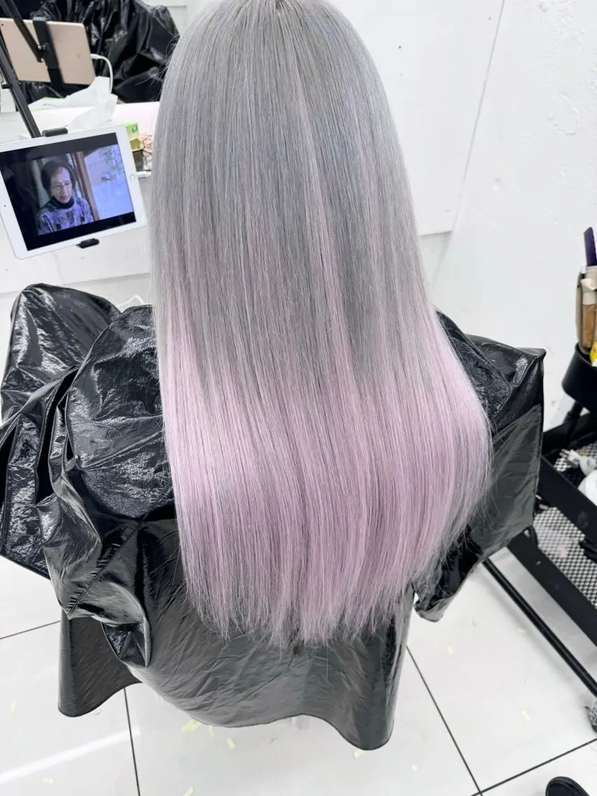 ロング ヘアカラー エクステ 家田 竜のヘアスタイル