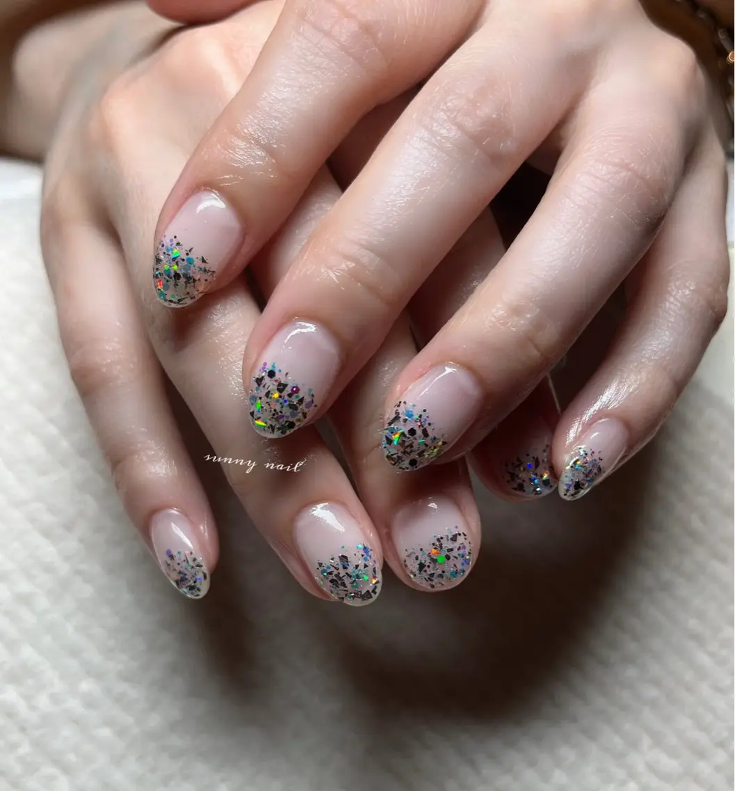 ネイル ジェルネイル グラデーション ラメ(グリッター) ラメグラデーション パラジェル sunny nailのネイルデザイン