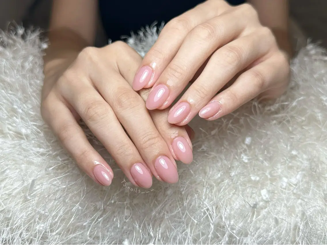 ネイル キラキラネイル マグネットネイル 持ち込み オフィスネイル シンプルネイル ハンドネイル ハンドケア TS. nails___のネイルデザイン