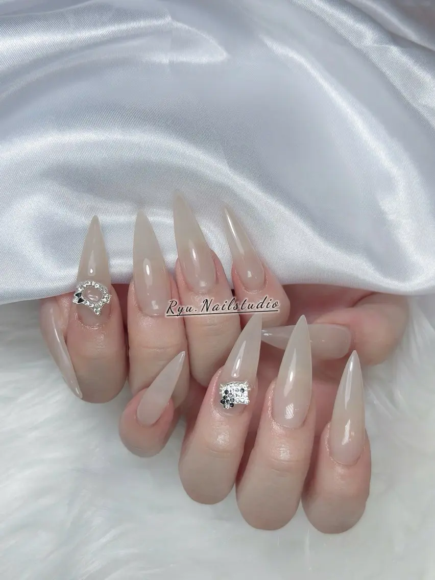ネイル アートネイル フラワーネイル フレンチネイル ジェルネイル グラデーション ハンドネイル Ryu Nail NekoChanのネイルデザイン
