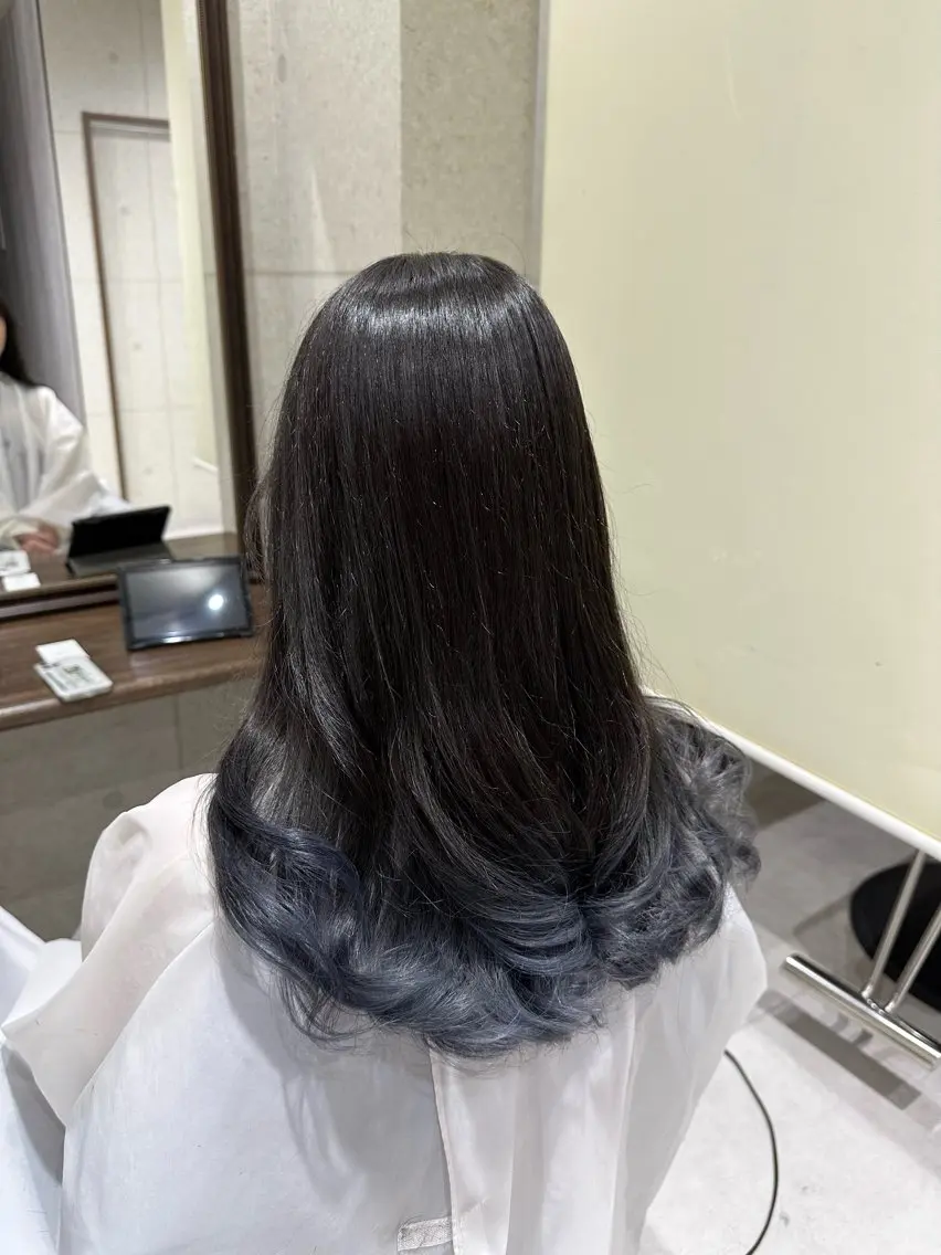 セミロング カラー ブルーカラー グラデーションカラー オレンジ シルバー 遠藤惟斗/自由が丘/ 透明感カラー/パーマのヘアスタイル