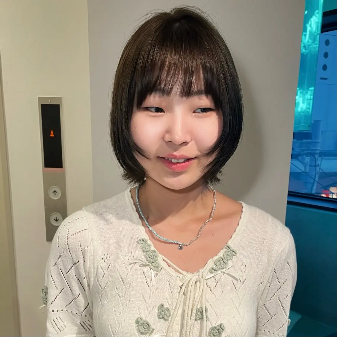 ショート カラー ボブレイヤー ベージュカラー オリーブベージュ ボブ レイヤーカット なかがきはな/ボブ/ レイヤー/パーマのヘアスタイル