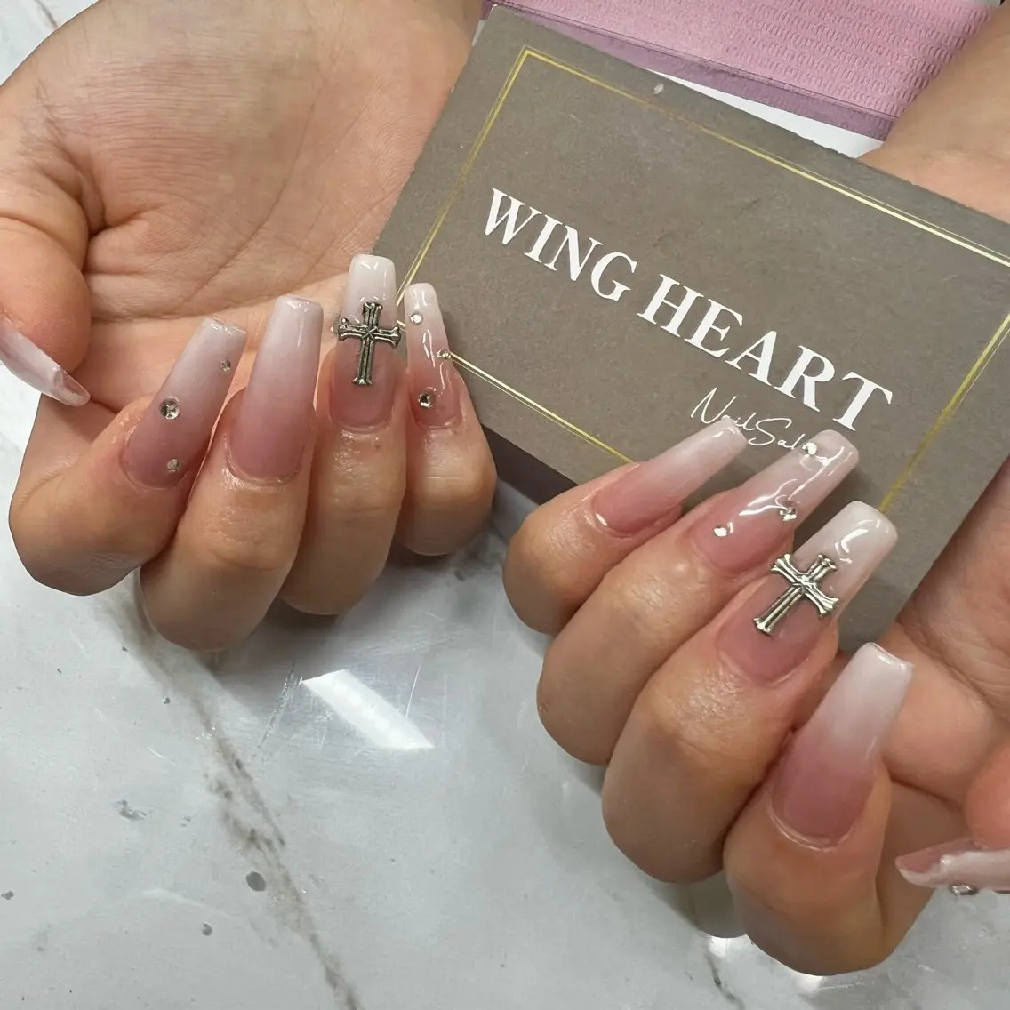 ネイル I. AYUMIのネイルデザイン