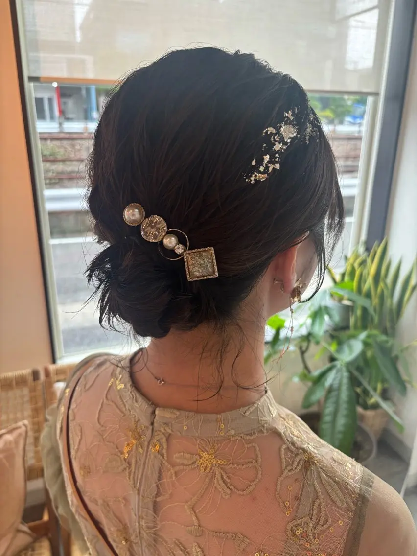 ミディアム あらい まさえのヘアスタイル