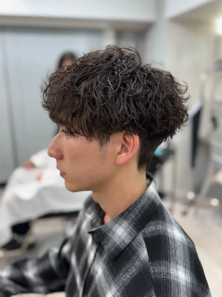 パーマ メンズ フェザーパーマ メンズパーマ スペインカール 波巻きパーマ ニュアンスパーマ カット パーマ 大宮/メンズパーマ 関勇也のヘアスタイル
