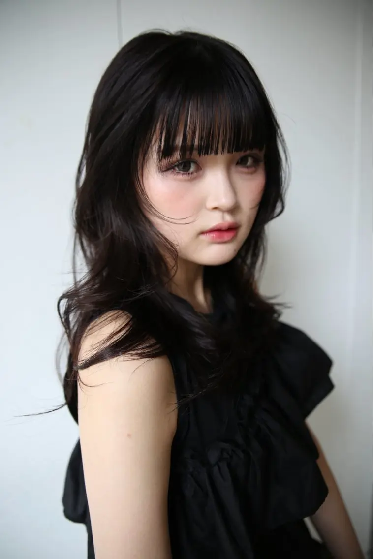 ミディアム カット 縮毛矯正 トリートメント 🎀抜け感ナチュラル 🎵asuna🪽のヘアスタイル
