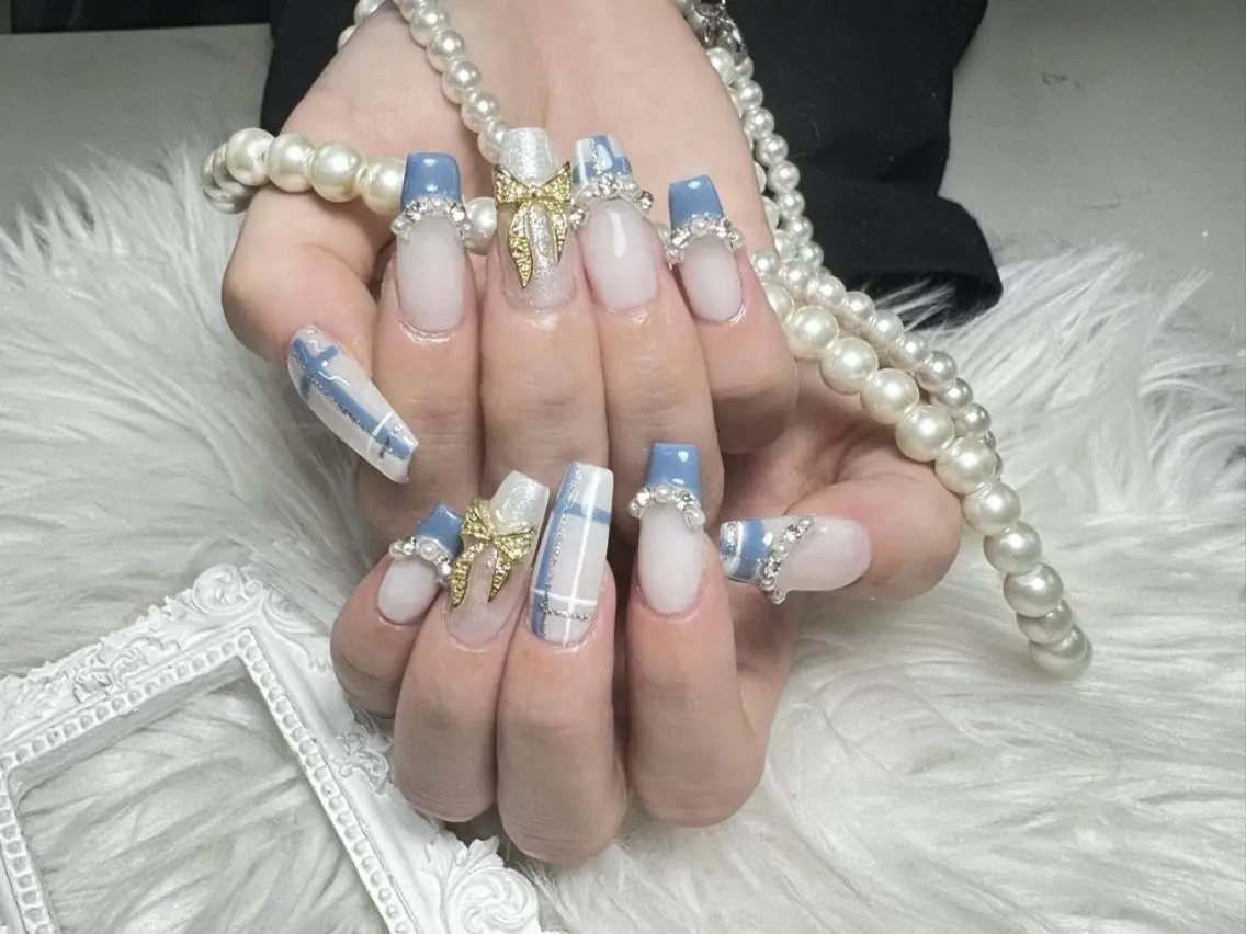 メンズ ネイル アートネイル フレンチネイル ジェルネイル キラキラネイル パラジェル Bloom kabukiのネイルデザイン