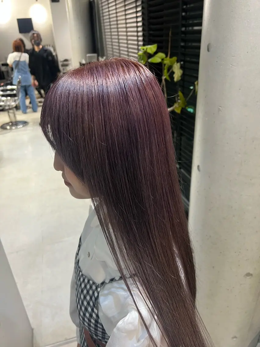 セミロング カラー 冨山 一真のヘアスタイル