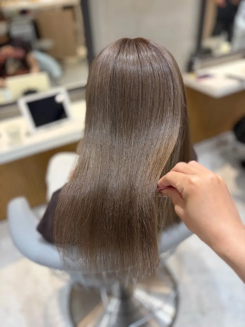 セミロング カラー カット ヘアカラー トリートメント ヘアセット/レイヤー オリーブ/はるかのヘアスタイル