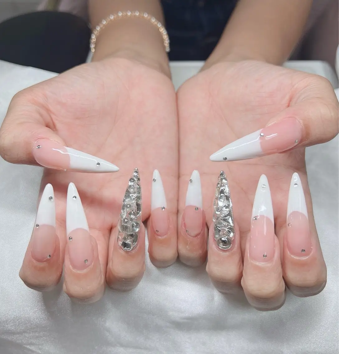 ネイル 長さ出し グラデーション キラキラネイル マグネットネイル ニュアンスネイル ハンドネイル Lee Nails チップ長さだし専門店のネイルデザイン