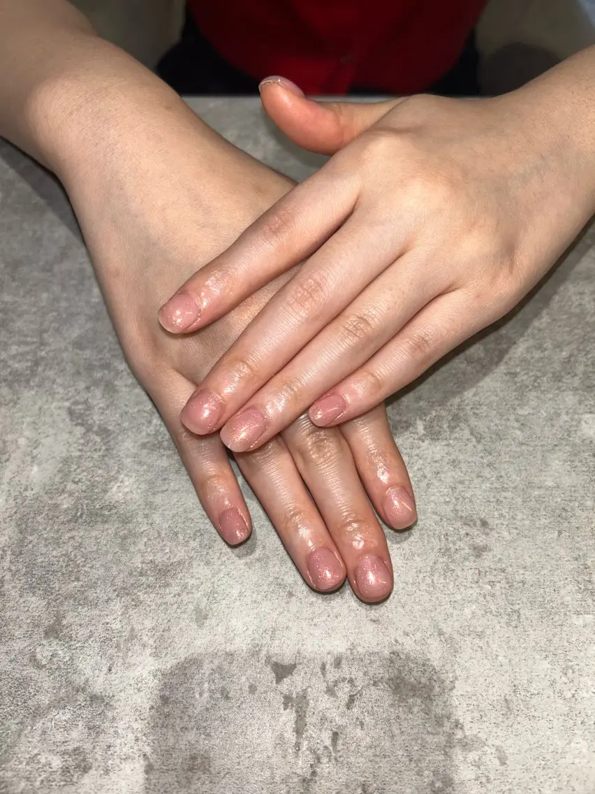 ネイル キラキラネイル ラメ(グリッター) シンプルネイル Larme himenaのネイルデザイン