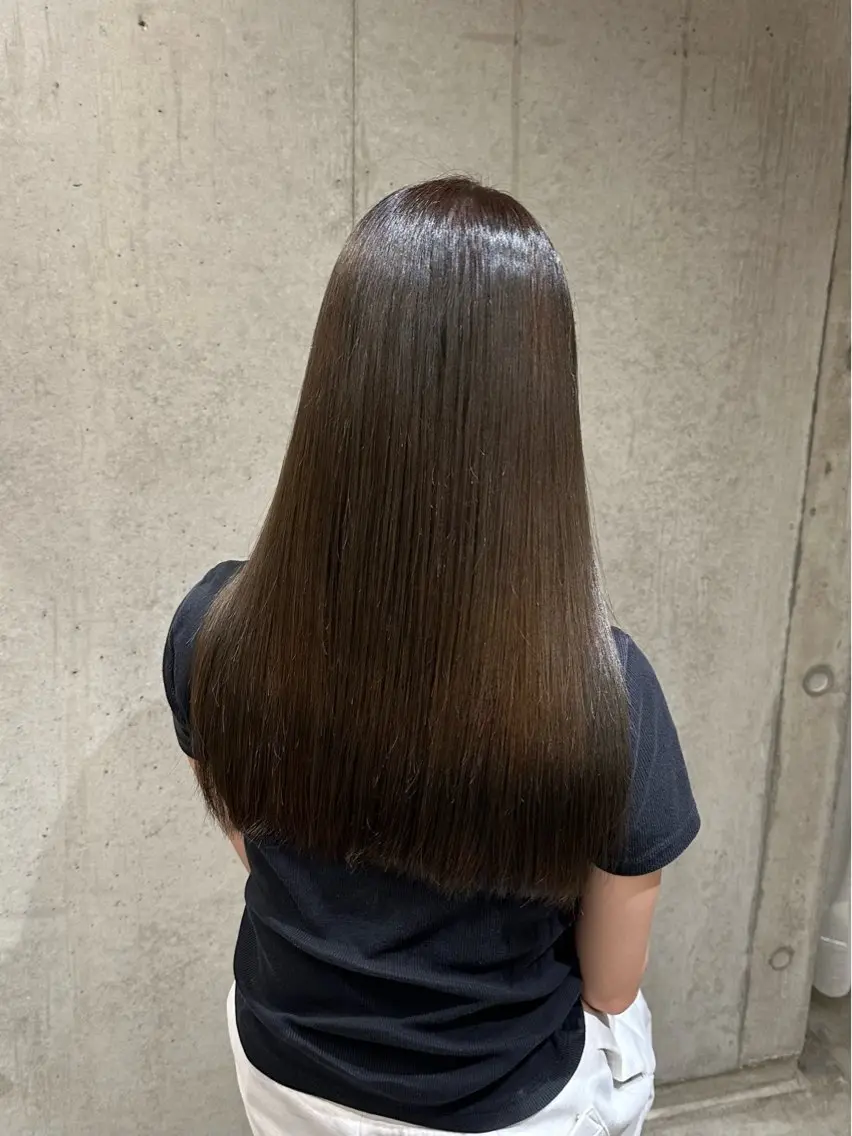 ロング カラー ヘアカラー 大川内 結菜のヘアスタイル