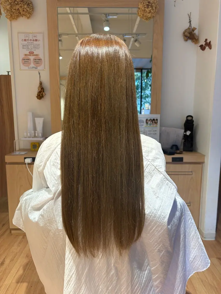 ロング カラー ヘアカラー ヘアーアンベリール ことねのヘアスタイル