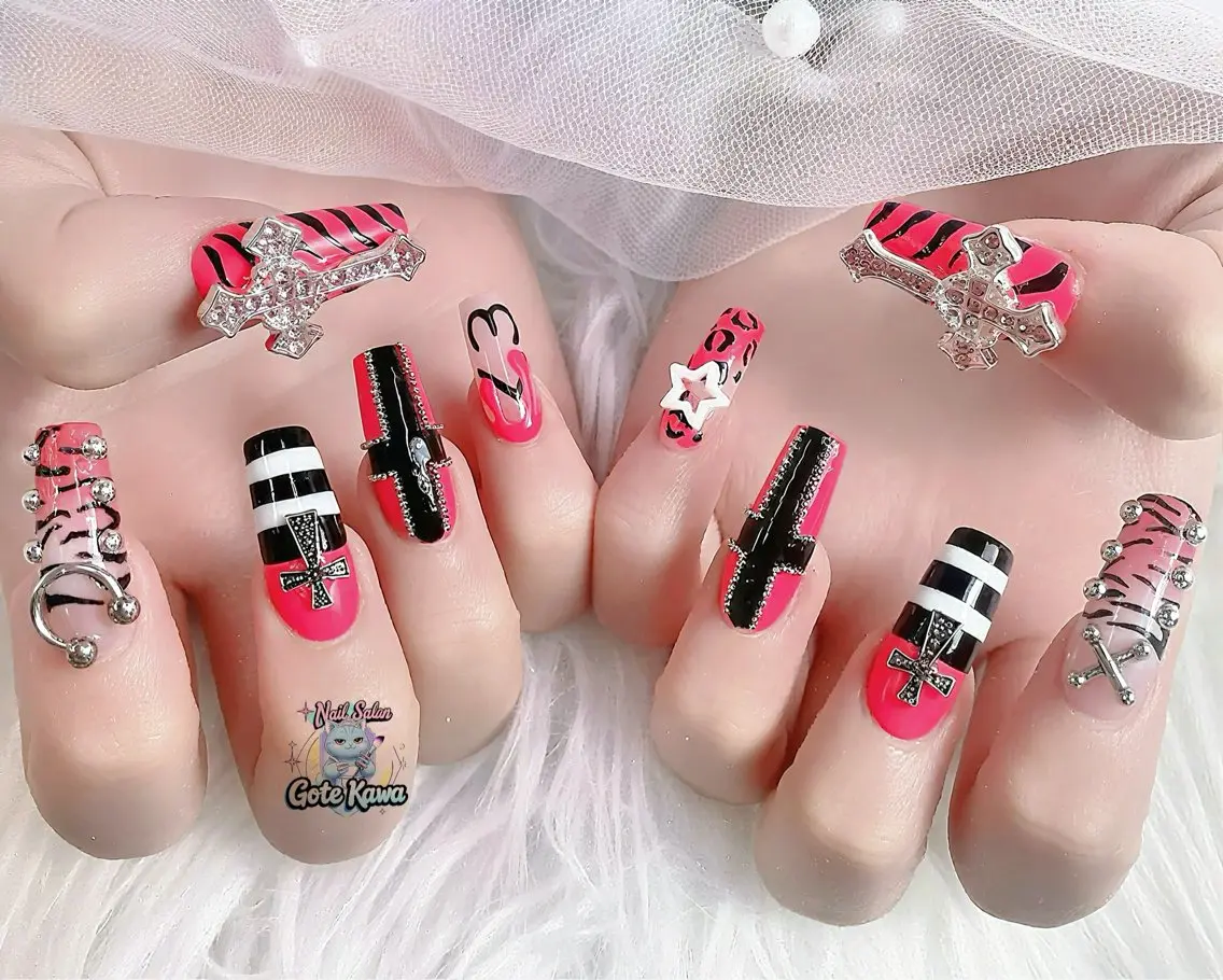 ネイル アニマル柄 ピンク ハンドネイル ハンドケア Gote Kawa nail salonのネイルデザイン