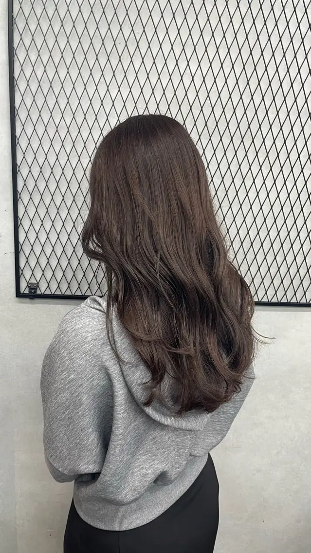 ロング 🌟透明感カラー モテ髪Ando🌟のヘアスタイル