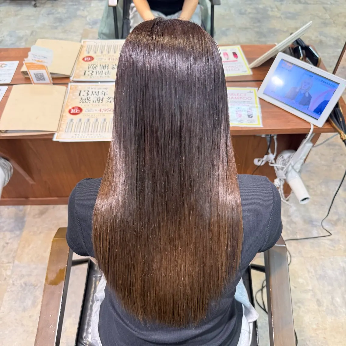 ロング 縮毛矯正 レイヤーカット 縮毛矯正 高杉颯汰のヘアスタイル