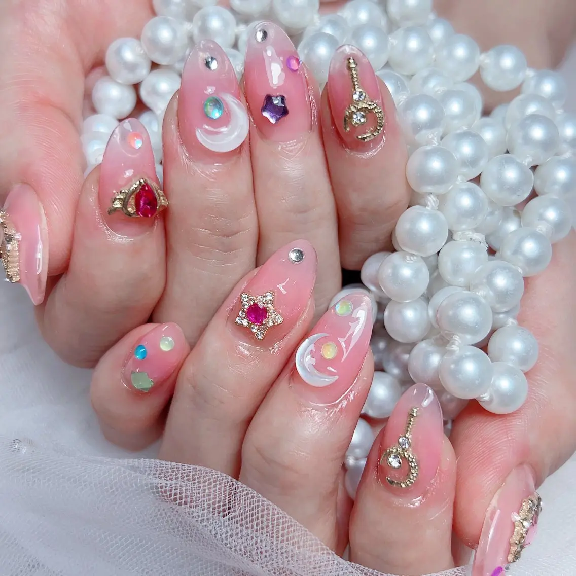 ネイル ハンドネイル 🎀M nails✨ ビューティーのネイルデザイン