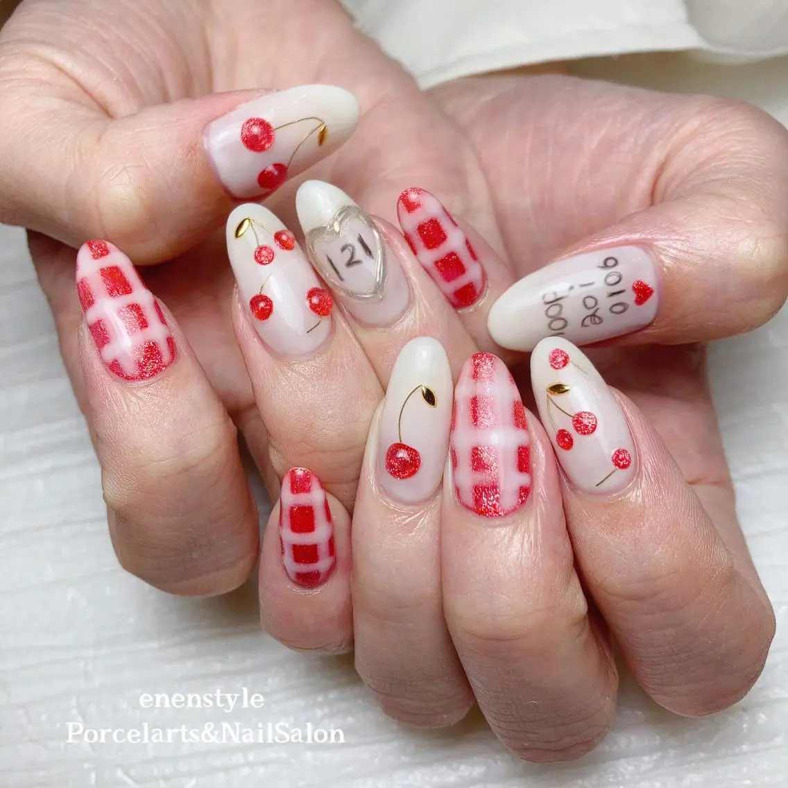 ミディアム ネイル 🐾enen style 🐾のネイルデザイン