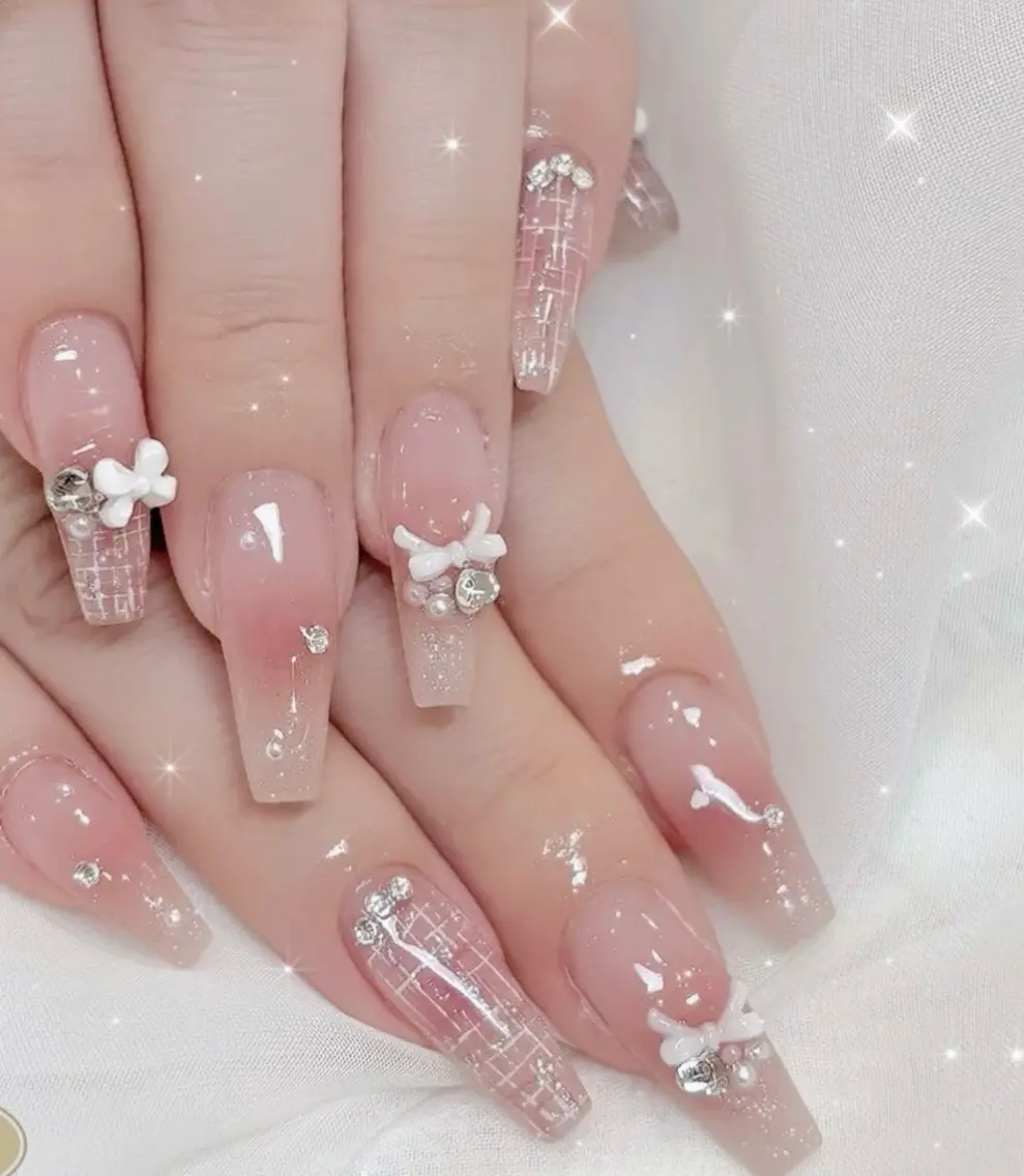 ネイル フレンチネイル ガラスフレンチ キラキラネイル 韓国ネイル ロングネイル star nail salonのネイルデザイン