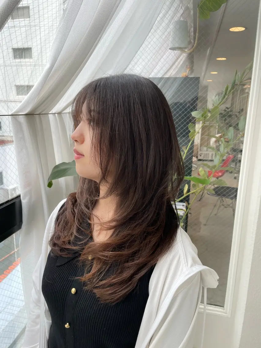 【4400円割引！】レディースモデルカット +頭皮ケアmarbbの写真