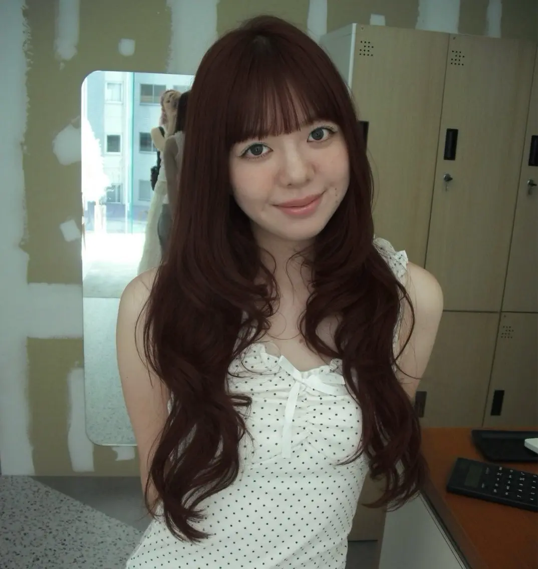 ロング カラー カット ヘアカラー レイヤーカット uraraのヘアスタイル