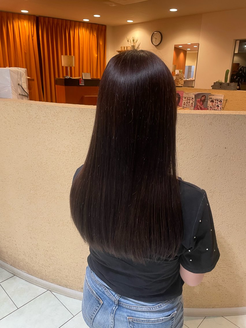 カラー 新谷 心愛のヘアスタイル