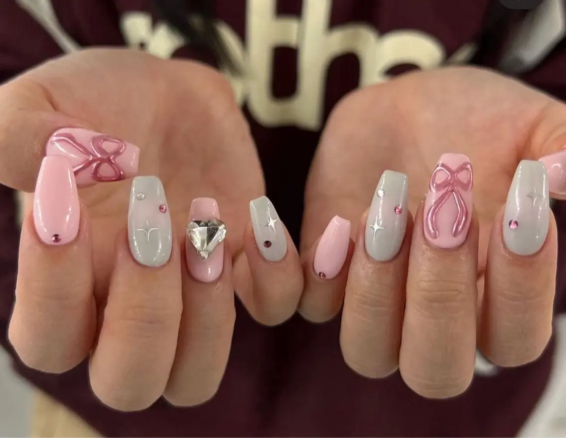 ネイル アートネイル グラデーション キラキラネイル ニュアンスネイル オフィスネイル Jenn Nail Salonのネイルデザイン