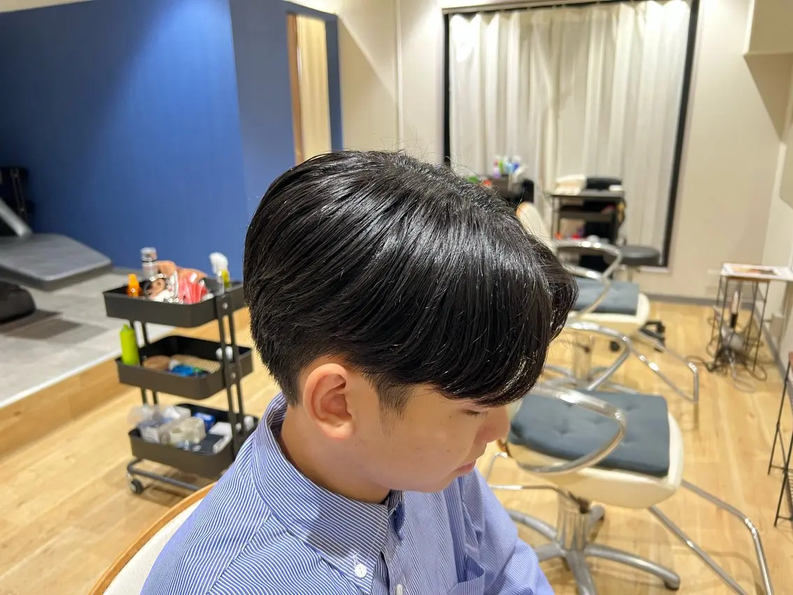 メンズ コンマヘア 川端 さくのヘアスタイル