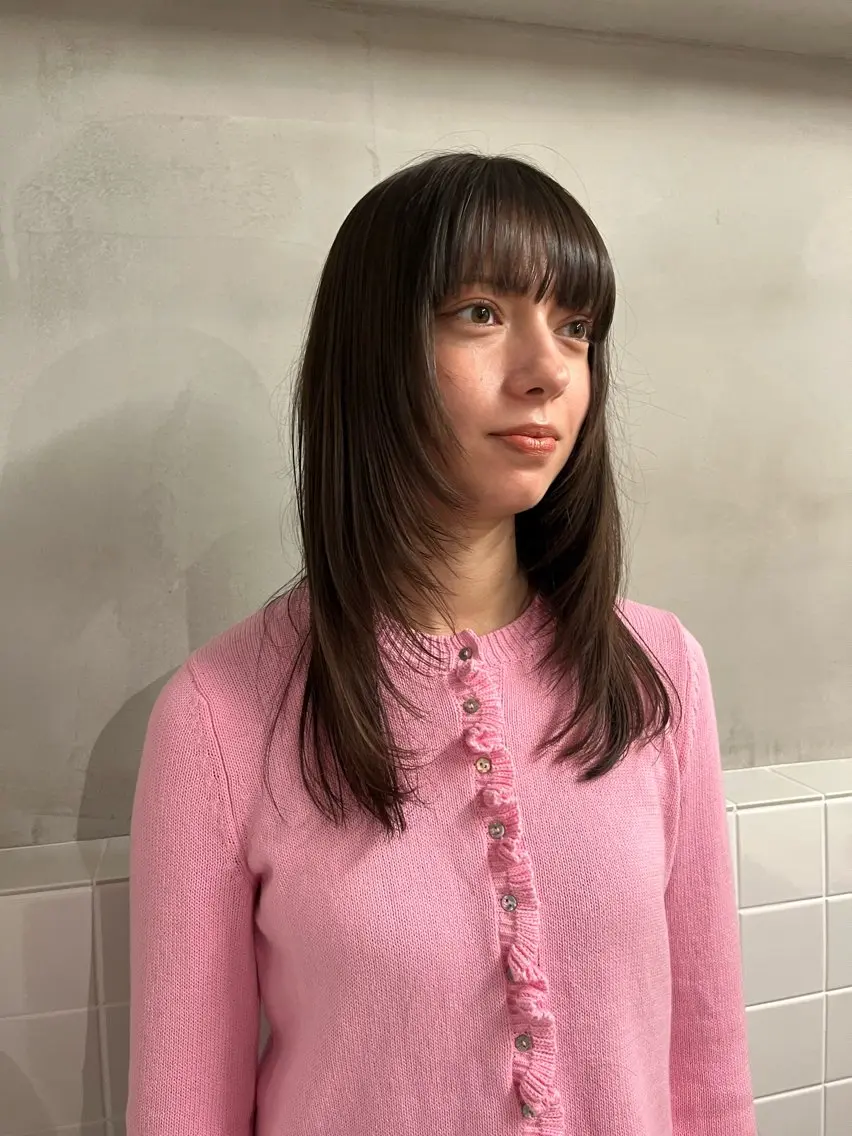 セミロング レイヤーカット anon Loemのヘアスタイル