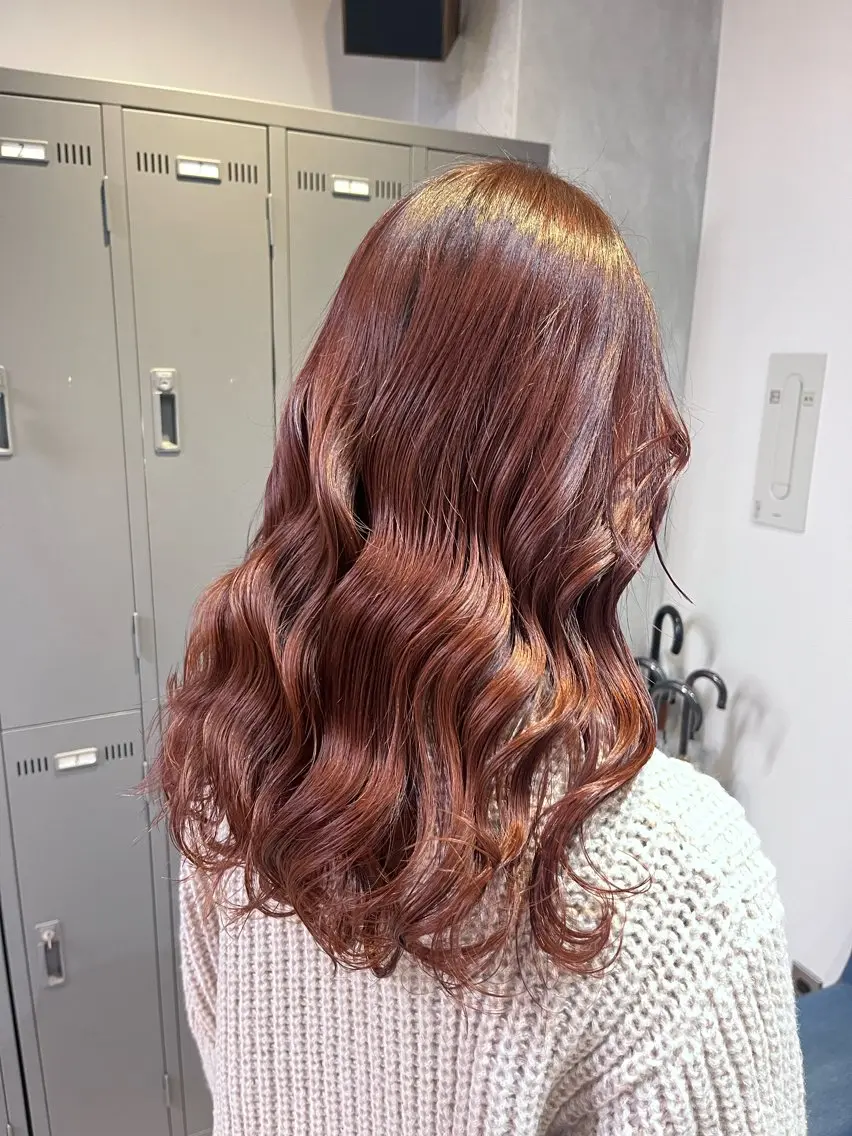セミロング カット ヘアカラー 多河 遥のヘアスタイル