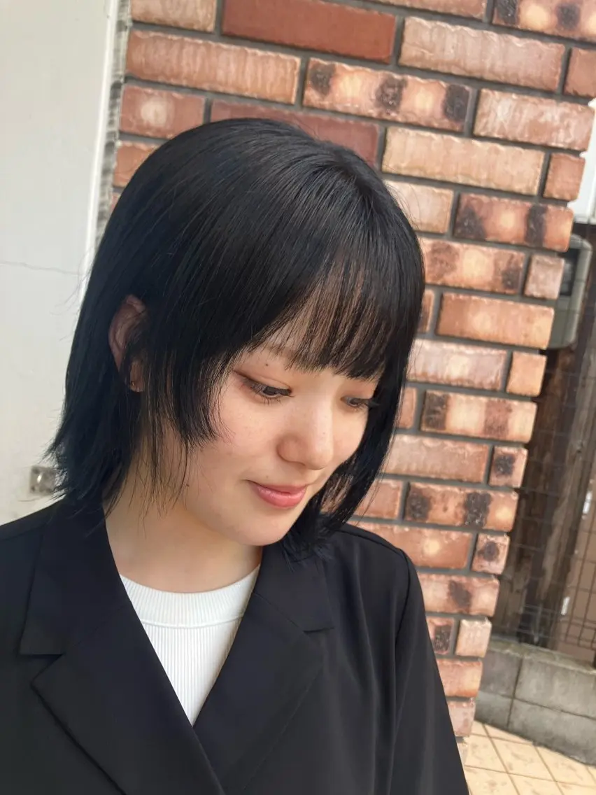 カラー 艶ストレート 口石 ひかるのヘアスタイル