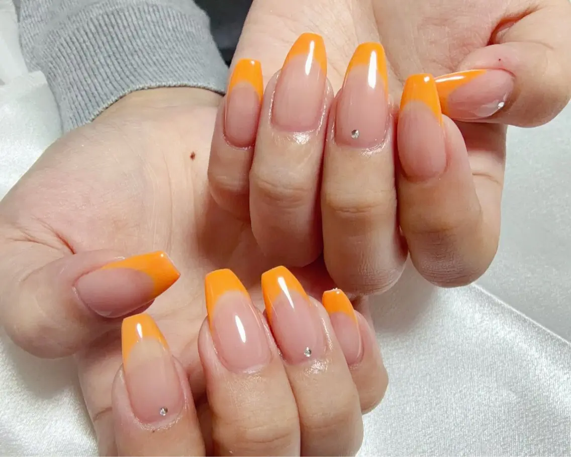 ネイル オーロラネイル チークネイル 長さ出し フットネイル フレンチネイル ハンドネイル Miss Nailのネイルデザイン