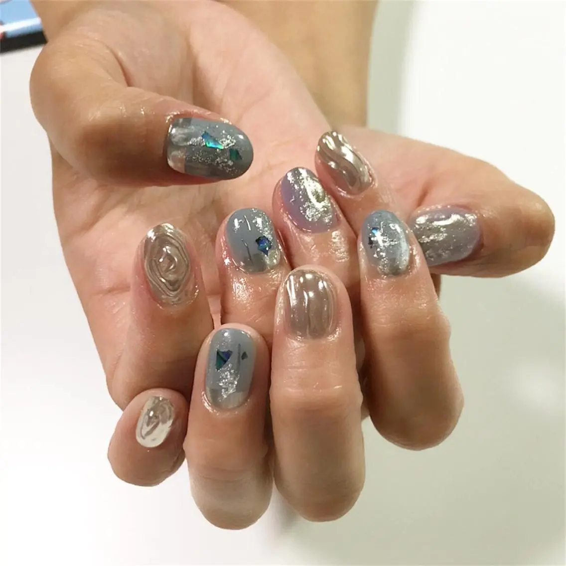 ネイル アートネイル ニュアンスネイル Otsuka Yumiのネイルデザイン