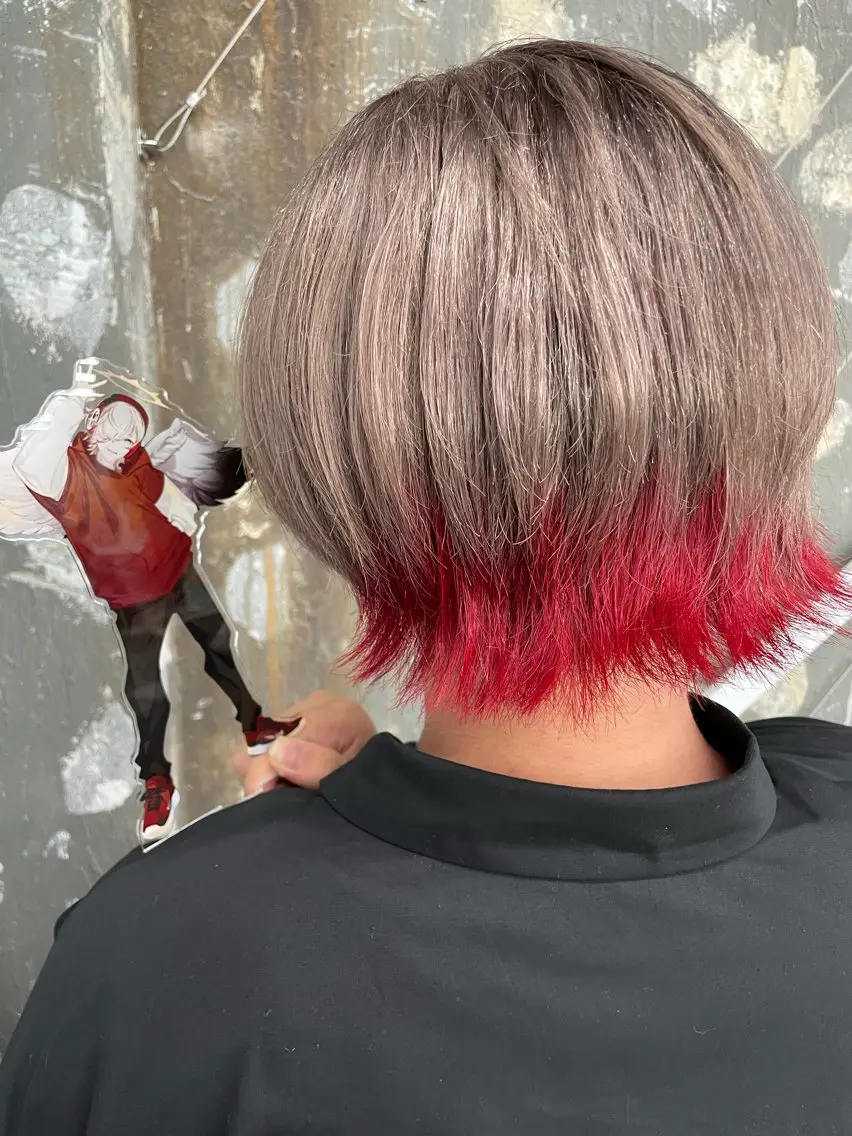 ロング カラー ヘアカラー トリートメント インナーカラー 推し ブリーチ 髪質改善のヘアスタイル