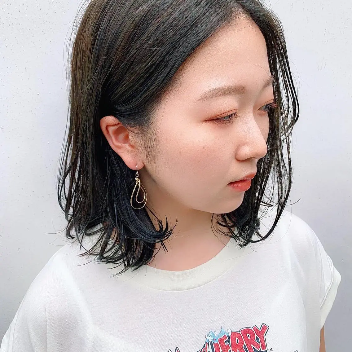 ミディアム カラー 中川 竜誠のヘアスタイル